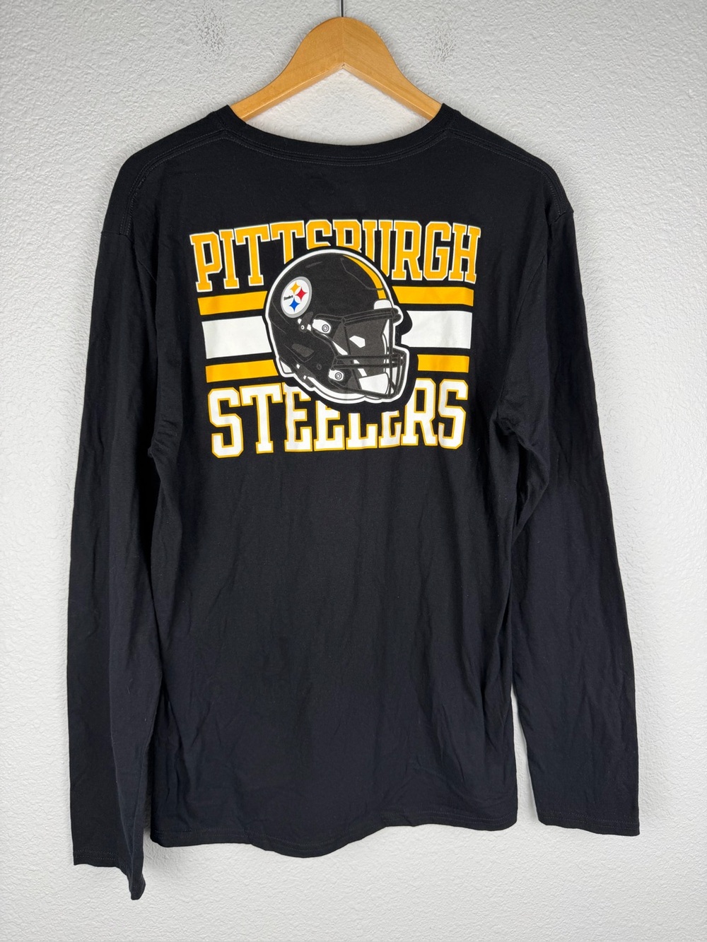 NFL Team Apparel Pittsburgh Steelers football long sleeve graphic T-shirt Size L